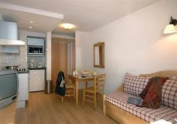 Résidence Odalys Le Rond Point Des Pistes Apartahotel 2*